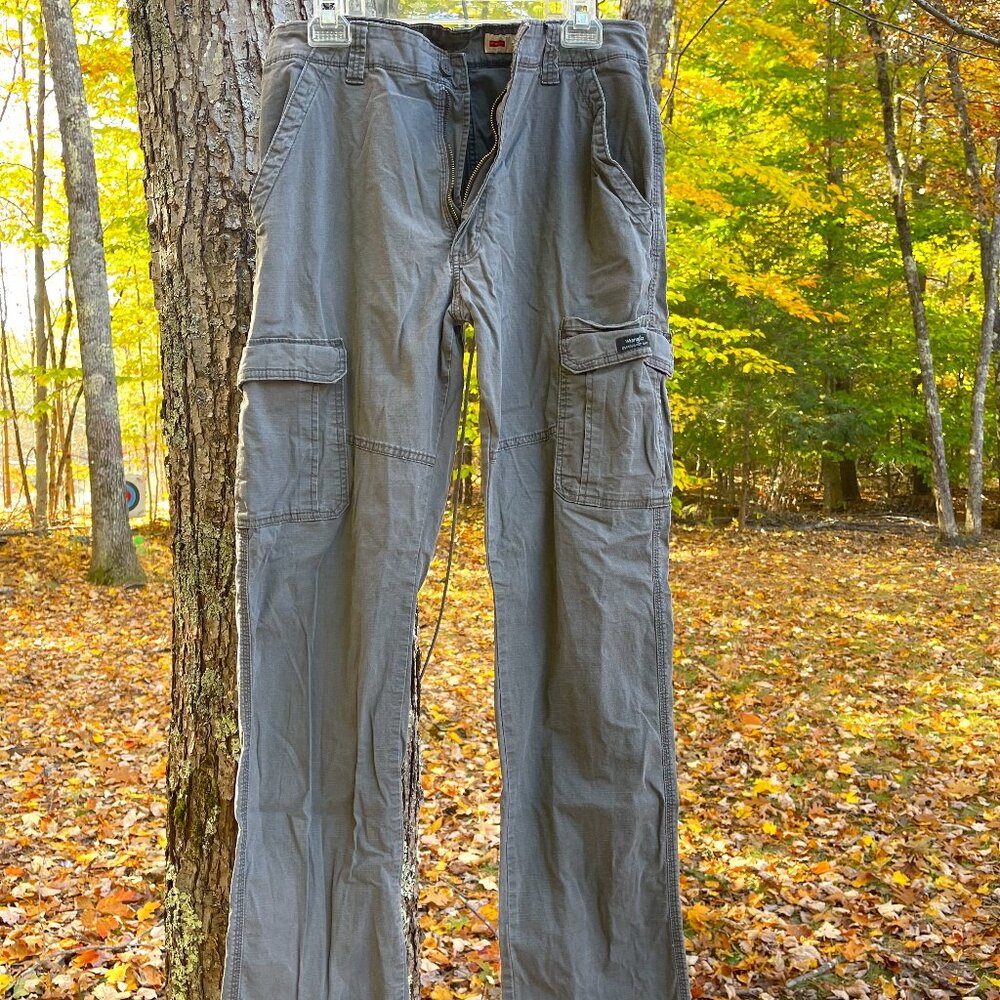 Wrangler Relaxed-Fit Pants – Durable & Comfortable
